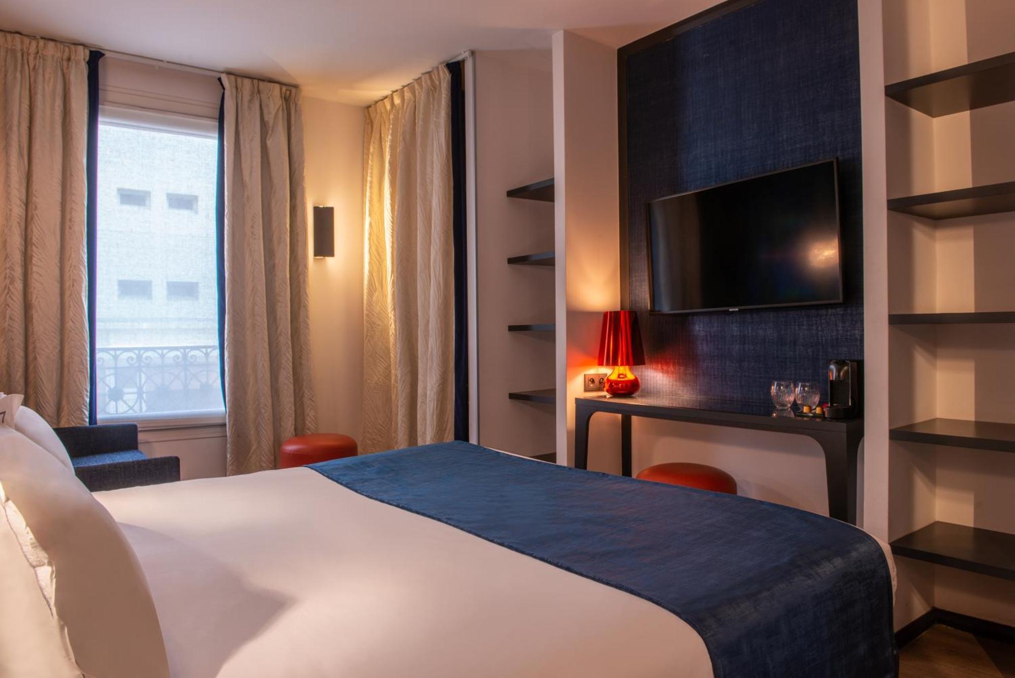 Deluxe Kamer - Tweepersoonsbed en Slaapbank